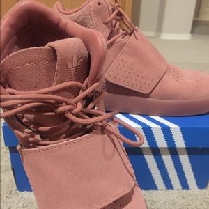 Adidas Tubular Invader